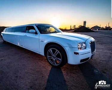 <strong>*NEU*: CHRYSLER 300c</strong> <strong>*NEU*: CHRYSLER 300c</strong>